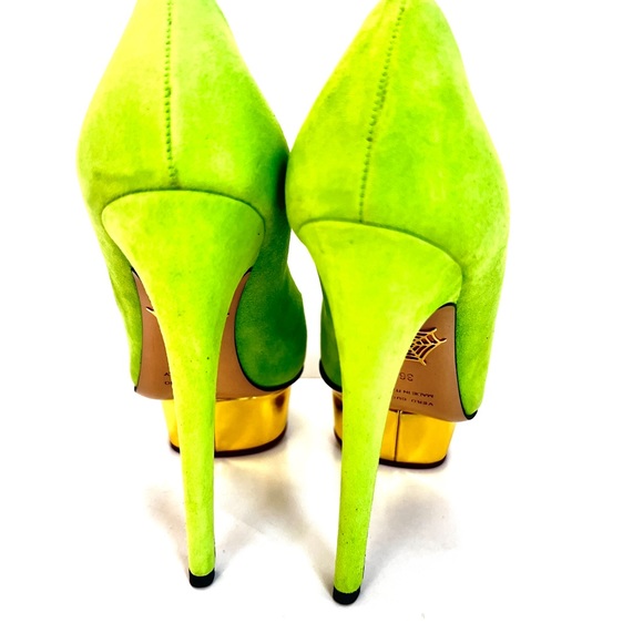 Charlotte Olympia Green Suede Dolly Platform Pumps - Picture 5 of 7